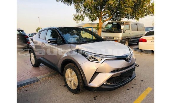 Acheter Import Voiture Toyota C-HR Autre à Import - Dubai, Iles Acheter Import Voiture Toyota C-HR Autre à Import - Dubai, Iles