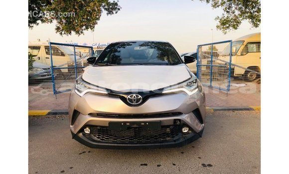 Acheter Import Voiture Toyota C-HR Autre à Import - Dubai, Iles Acheter Import Voiture Toyota C-HR Autre à Import - Dubai, Iles