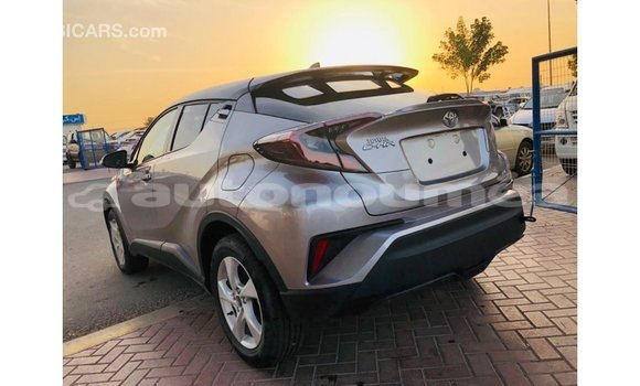 Acheter Import Voiture Toyota C-HR Autre à Import - Dubai, Iles Acheter Import Voiture Toyota C-HR Autre à Import - Dubai, Iles