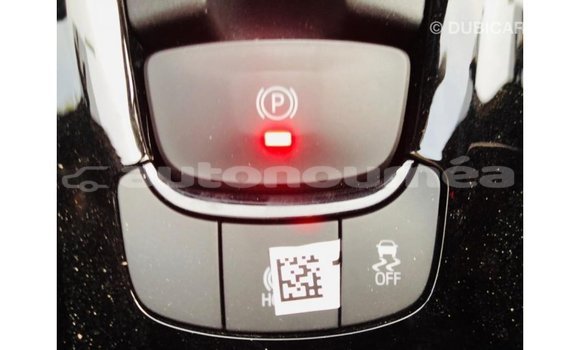 Acheter Import Voiture Toyota C-HR Autre à Import - Dubai, Iles Acheter Import Voiture Toyota C-HR Autre à Import - Dubai, Iles