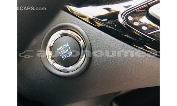 Acheter Import Voiture Toyota C-HR Autre à Import - Dubai, Iles Acheter Import Voiture Toyota C-HR Autre à Import - Dubai, Iles