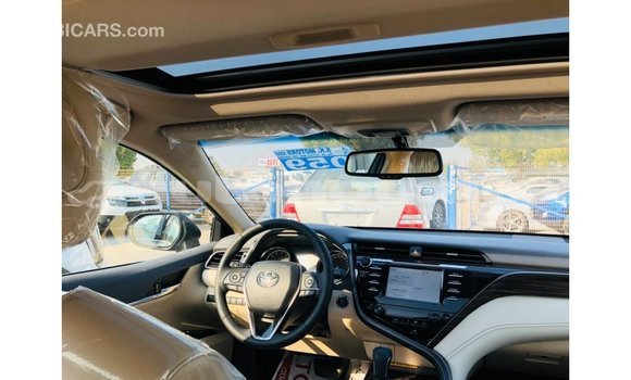 Buy Import Toyota Camry Black Car in Import - Dubai in Iles Buy Import Toyota Camry Black Car in Import - Dubai in Iles