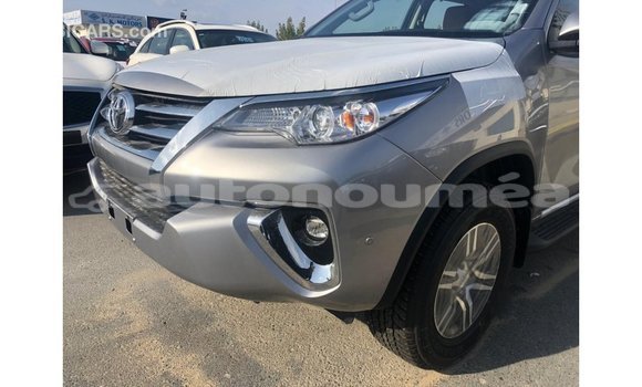 Acheter Import Voiture Toyota Fortuner Autre à Import - Dubai, Iles Acheter Import Voiture Toyota Fortuner Autre à Import - Dubai, Iles