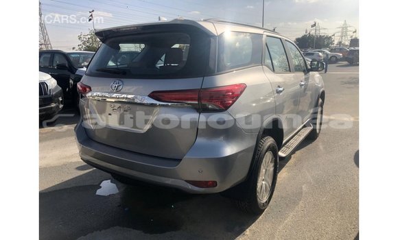 Acheter Import Voiture Toyota Fortuner Autre à Import - Dubai, Iles Acheter Import Voiture Toyota Fortuner Autre à Import - Dubai, Iles