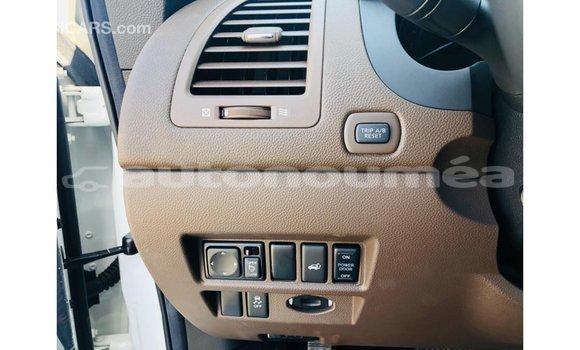 Buy Import Infiniti EX White Car in Import - Dubai in Iles Buy Import Infiniti EX White Car in Import - Dubai in Iles