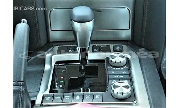 Buy Import Toyota Land Cruiser Black Car in Import - Dubai in Iles Buy Import Toyota Land Cruiser Black Car in Import - Dubai in Iles