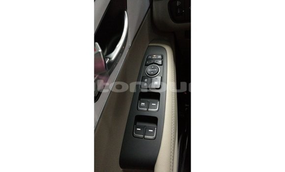 Buy Import Kia Sorento White Car in Import - Dubai in Iles Buy Import Kia Sorento White Car in Import - Dubai in Iles