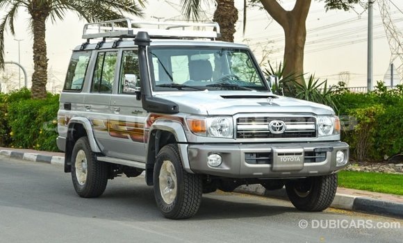 Buy Import Toyota Land Cruiser Other Car in Import - Dubai in Iles Buy Import Toyota Land Cruiser Other Car in Import - Dubai in Iles