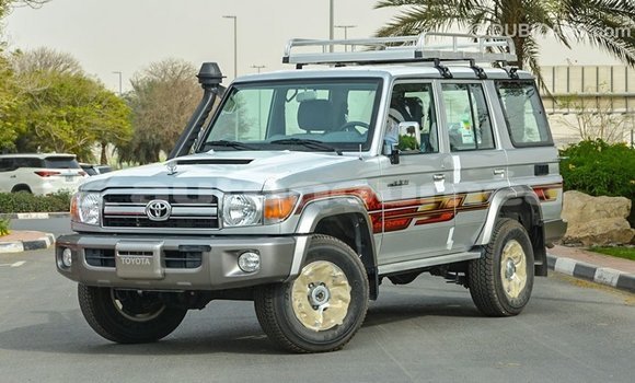 Buy Import Toyota Land Cruiser Other Car in Import - Dubai in Iles Buy Import Toyota Land Cruiser Other Car in Import - Dubai in Iles