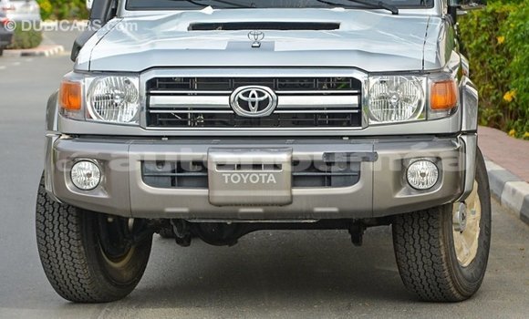 Buy Import Toyota Land Cruiser Other Car in Import - Dubai in Iles Buy Import Toyota Land Cruiser Other Car in Import - Dubai in Iles