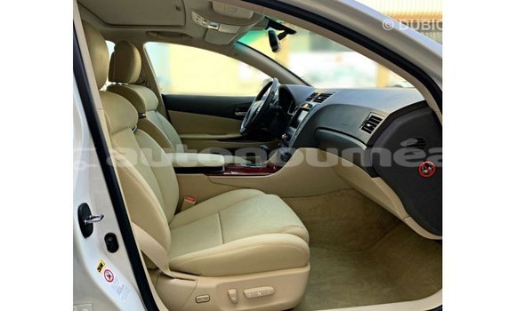 Buy Import Lexus GS White Car in Import - Dubai in Iles Buy Import Lexus GS White Car in Import - Dubai in Iles