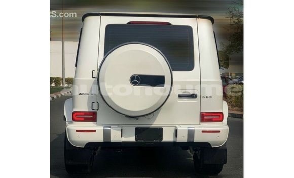 Buy Import Mercedes-Benz 190 White Car in Import - Dubai in Iles Buy Import Mercedes-Benz 190 White Car in Import - Dubai in Iles