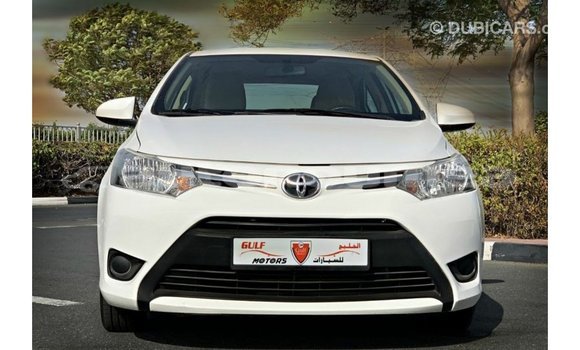 Buy Import Toyota Yaris White Car in Import - Dubai in Iles Buy Import Toyota Yaris White Car in Import - Dubai in Iles