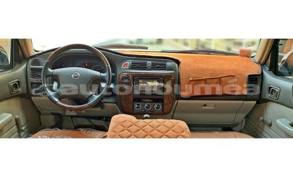 Acheter Import Voiture Nissan Patrol Beige à Import - Dubai, Iles Acheter Import Voiture Nissan Patrol Beige à Import - Dubai, Iles