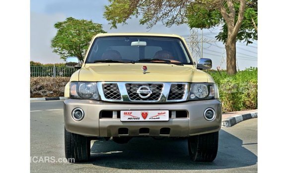 Acheter Import Voiture Nissan Patrol Beige à Import - Dubai, Iles Acheter Import Voiture Nissan Patrol Beige à Import - Dubai, Iles