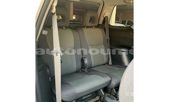 Acheter Import Utilitaire Toyota HiAce Autre à Import - Dubai, Iles Acheter Import Utilitaire Toyota HiAce Autre à Import - Dubai, Iles