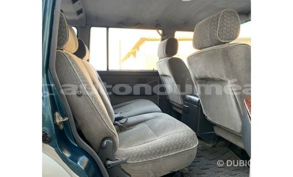 Buy Import Nissan Patrol Blue Car in Import - Dubai in Iles Buy Import Nissan Patrol Blue Car in Import - Dubai in Iles