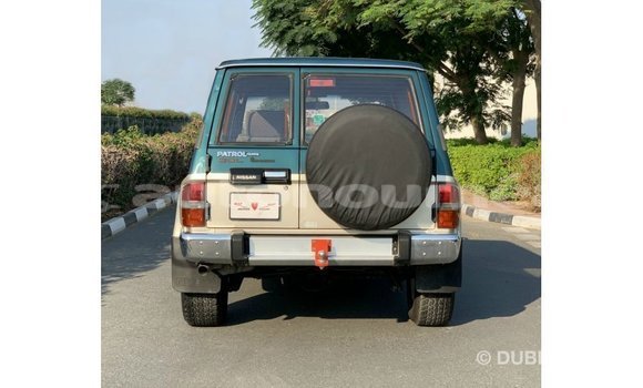 Buy Import Nissan Patrol Blue Car in Import - Dubai in Iles Buy Import Nissan Patrol Blue Car in Import - Dubai in Iles