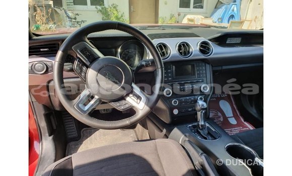 Acheter Import Voiture Ford Mustang Rouge à Import - Dubai, Iles Acheter Import Voiture Ford Mustang Rouge à Import - Dubai, Iles