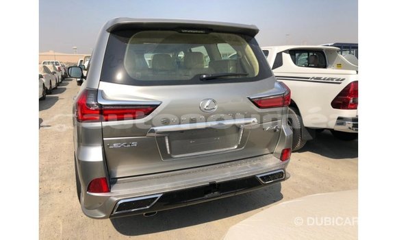 Acheter Import Voiture Lexus LX Autre à Import - Dubai, Iles Acheter Import Voiture Lexus LX Autre à Import - Dubai, Iles