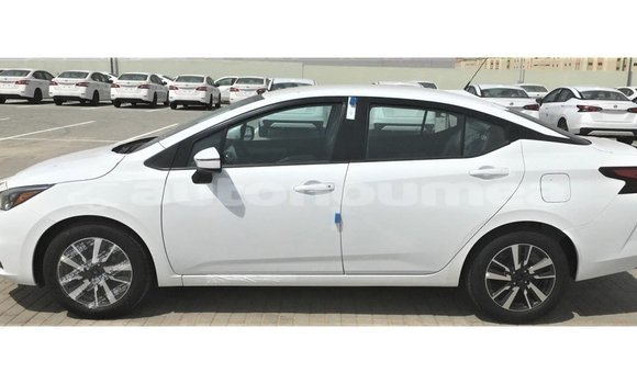 Buy Import Nissan Sunny White Car in Import - Dubai in Iles Buy Import Nissan Sunny White Car in Import - Dubai in Iles