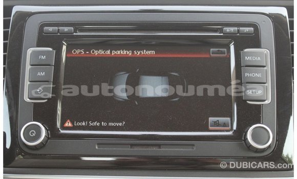 Acheter Import Voiture Volkswagen Beetle Bleu à Import - Dubai, Iles Acheter Import Voiture Volkswagen Beetle Bleu à Import - Dubai, Iles