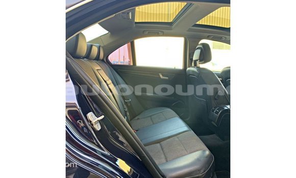 Buy Import Mercedes-Benz 200 Blue Car in Import - Dubai in Iles Buy Import Mercedes-Benz 200 Blue Car in Import - Dubai in Iles