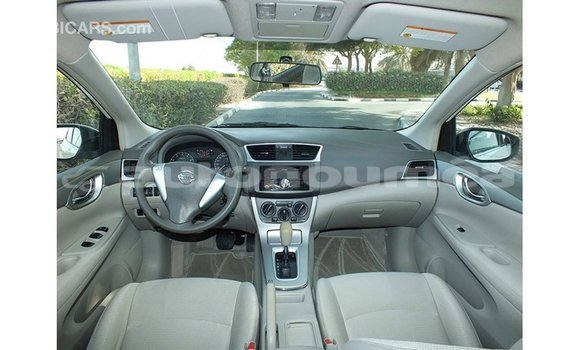 Buy Import Nissan Tiida White Car in Import - Dubai in Iles Buy Import Nissan Tiida White Car in Import - Dubai in Iles