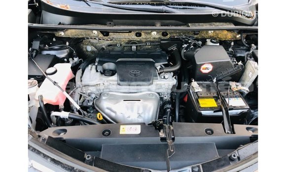 Acheter Import Utilitaire Toyota HiAce Noir à Import - Dubai, Iles Acheter Import Utilitaire Toyota HiAce Noir à Import - Dubai, Iles