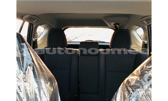 Acheter Import Utilitaire Toyota HiAce Noir à Import - Dubai, Iles Acheter Import Utilitaire Toyota HiAce Noir à Import - Dubai, Iles