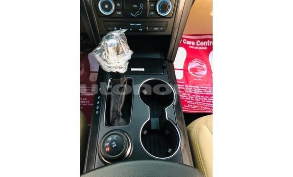 Buy Import Ford Explorer Red Car in Import - Dubai in Iles Buy Import Ford Explorer Red Car in Import - Dubai in Iles