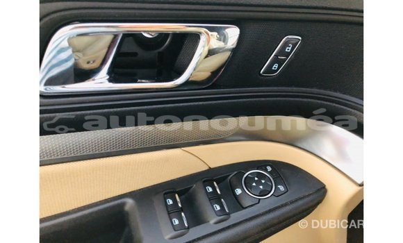 Buy Import Ford Explorer Red Car in Import - Dubai in Iles Buy Import Ford Explorer Red Car in Import - Dubai in Iles