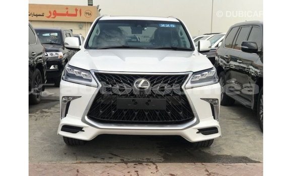 Acheter Import Voiture Lexus LX Blanc à Import - Dubai, Iles Acheter Import Voiture Lexus LX Blanc à Import - Dubai, Iles