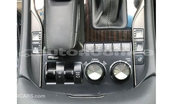 Acheter Import Voiture Lexus LX Blanc à Import - Dubai, Iles Acheter Import Voiture Lexus LX Blanc à Import - Dubai, Iles