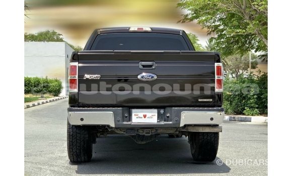 Acheter Import Voiture Ford Club Wagon Marron à Import - Dubai, Iles Acheter Import Voiture Ford Club Wagon Marron à Import - Dubai, Iles