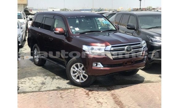 Acheter Import Voiture Toyota Land Cruiser Rouge à Import - Dubai, Iles Acheter Import Voiture Toyota Land Cruiser Rouge à Import - Dubai, Iles