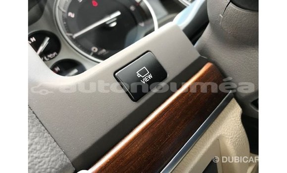 Acheter Import Voiture Toyota Land Cruiser Rouge à Import - Dubai, Iles Acheter Import Voiture Toyota Land Cruiser Rouge à Import - Dubai, Iles