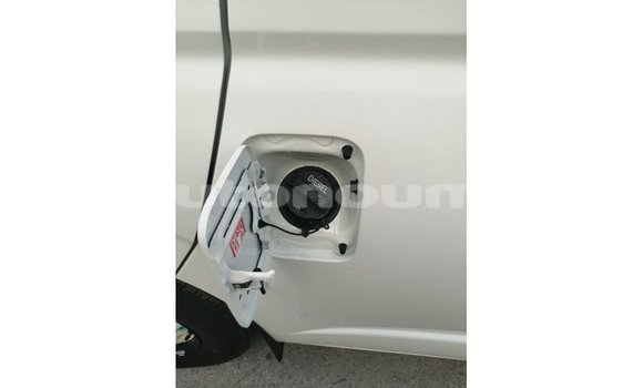 Acheter Import Utilitaire Toyota DA Blanc à Import - Dubai, Iles Acheter Import Utilitaire Toyota DA Blanc à Import - Dubai, Iles