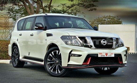 Buy Import Nissan Patrol White Car in Import - Dubai in Iles Buy Import Nissan Patrol White Car in Import - Dubai in Iles