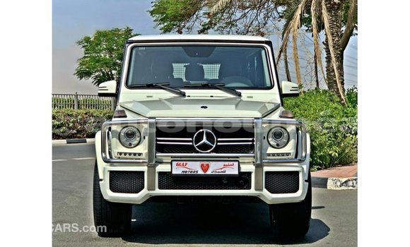 Buy Import Mercedes-Benz 190 White Car in Import - Dubai in Iles Buy Import Mercedes-Benz 190 White Car in Import - Dubai in Iles