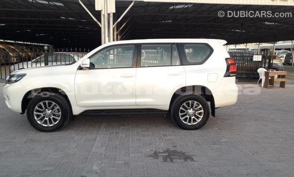 Buy Import Toyota Prado White Car in Import - Dubai in Iles Buy Import Toyota Prado White Car in Import - Dubai in Iles