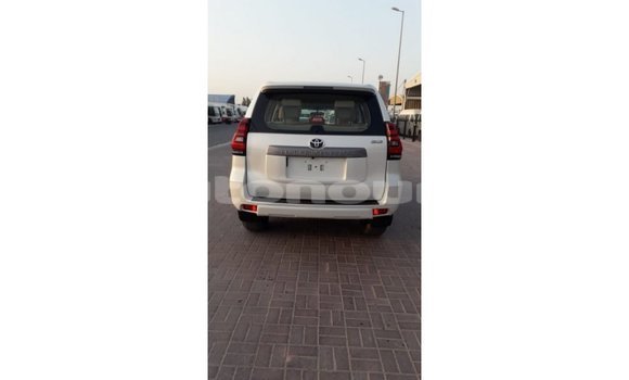 Buy Import Toyota Prado White Car in Import - Dubai in Iles Buy Import Toyota Prado White Car in Import - Dubai in Iles