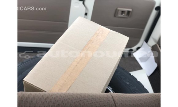 Acheter Import Voiture Toyota Land Cruiser Autre à Import - Dubai, Iles Acheter Import Voiture Toyota Land Cruiser Autre à Import - Dubai, Iles