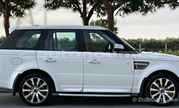 Acheter Import Voiture Land Rover Range Rover Blanc à Import - Dubai, Iles Acheter Import Voiture Land Rover Range Rover Blanc à Import - Dubai, Iles