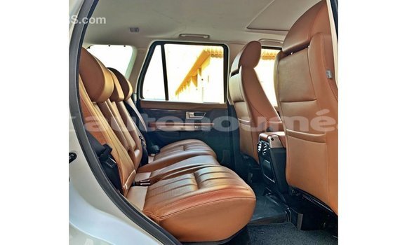 Acheter Import Voiture Land Rover Range Rover Blanc à Import - Dubai, Iles Acheter Import Voiture Land Rover Range Rover Blanc à Import - Dubai, Iles