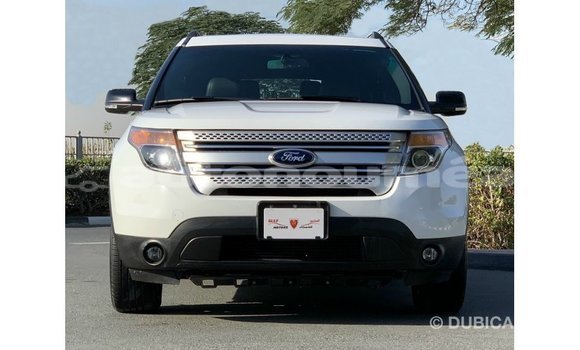 Acheter Import Voiture Ford Explorer Blanc à Import - Dubai, Iles Acheter Import Voiture Ford Explorer Blanc à Import - Dubai, Iles