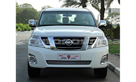 Buy Import Nissan Patrol White Car in Import - Dubai in Iles Buy Import Nissan Patrol White Car in Import - Dubai in Iles