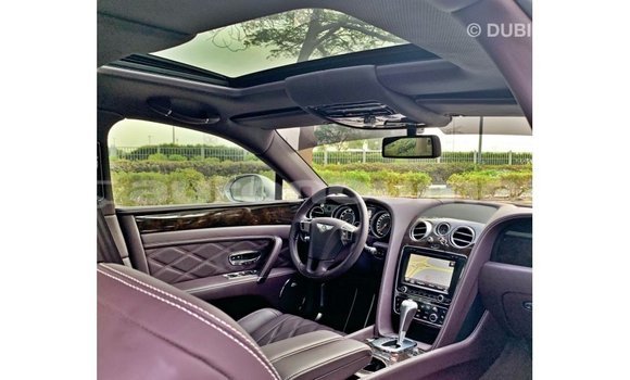 Acheter Import Voiture Bentley Flying Spur Autre à Import - Dubai, Iles Acheter Import Voiture Bentley Flying Spur Autre à Import - Dubai, Iles