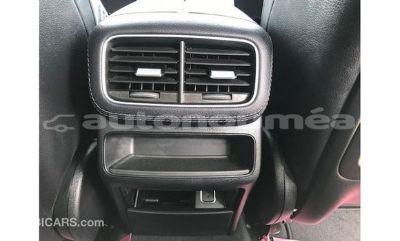 Acheter Import Voiture Mercedes-Benz GLE Blanc à Import - Dubai, Iles Acheter Import Voiture Mercedes-Benz GLE Blanc à Import - Dubai, Iles