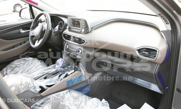 Acheter Import Voiture Hyundai Santa Fe Marron à Import - Dubai, Iles Acheter Import Voiture Hyundai Santa Fe Marron à Import - Dubai, Iles